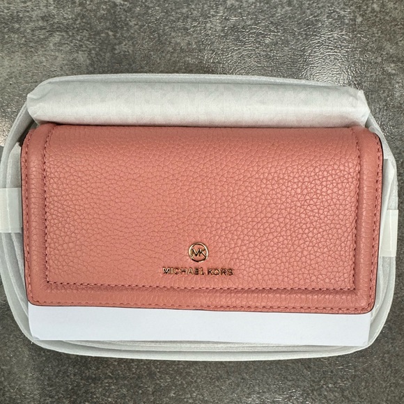 Michael Kors Jet Set Charm Small Phone Crossbody Pink - Picture 2 of 4